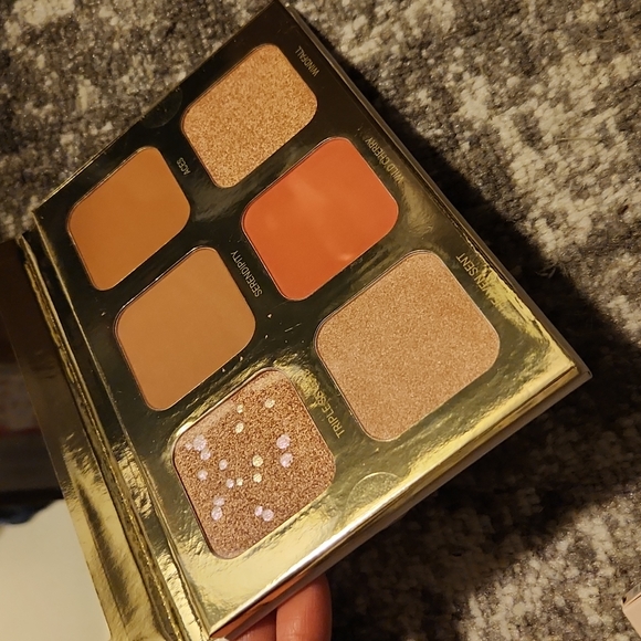 Lucky glow bronze and highlight palette vol 2 - Picture 3 of 3